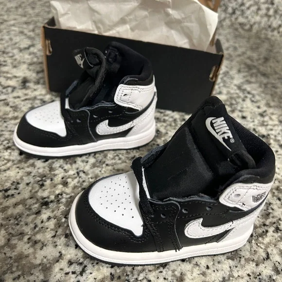 Jordan 1 Retro High OG (TD) - Black/White-White NIB. Never even tried on. - Picture 5 of 11